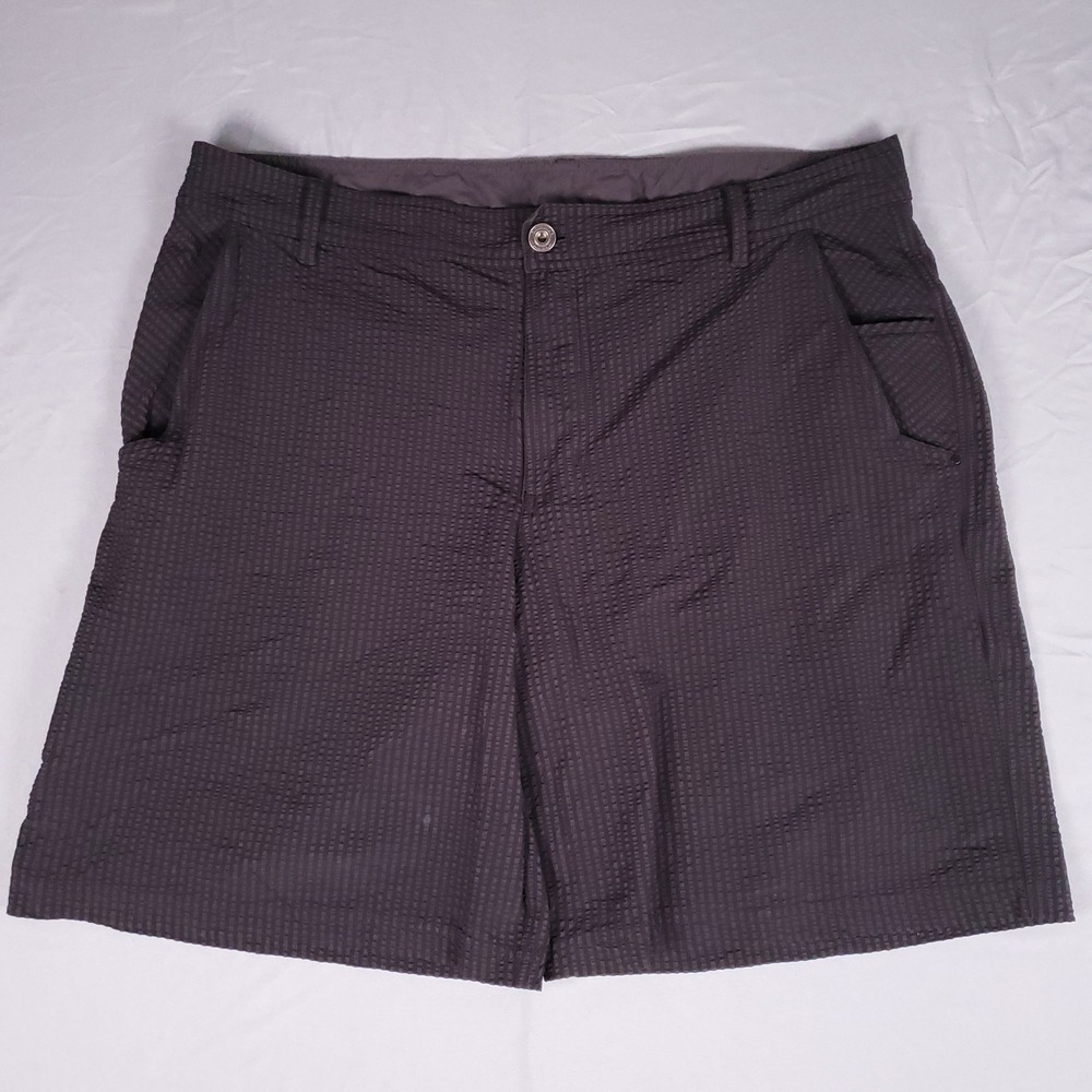 Lululemon Mens Kahuna Golf Shorts Size 40 Black Seersucker Grid Golf LM7405S